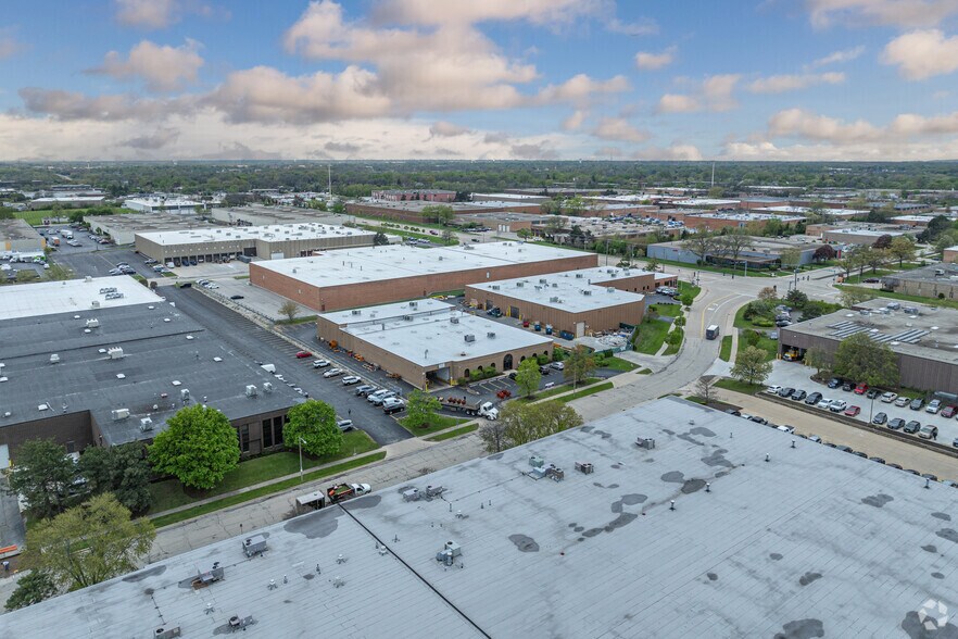 More Photos Of 1070 W Ardmore Ave, Itasca Warehouse For Lease