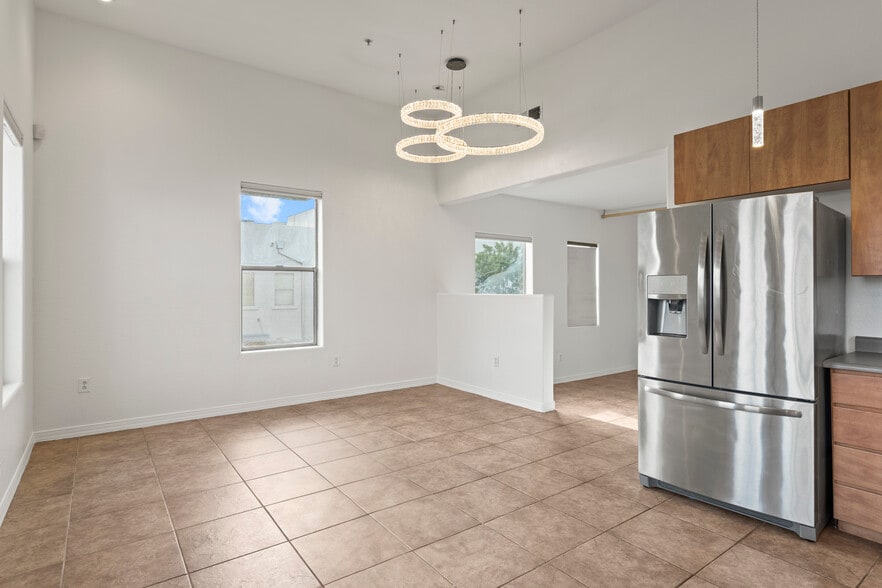 More Photos Of 610 E Roosevelt St, Phoenix Storefront Retail Residential For Sale