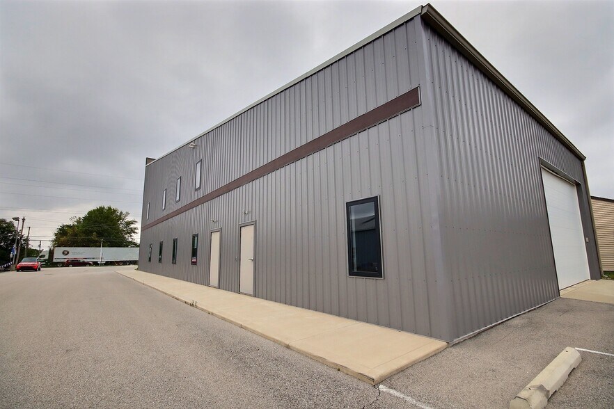 More Photos Of 2379 N Main St, Bluffton Loft Creative Space For Sale