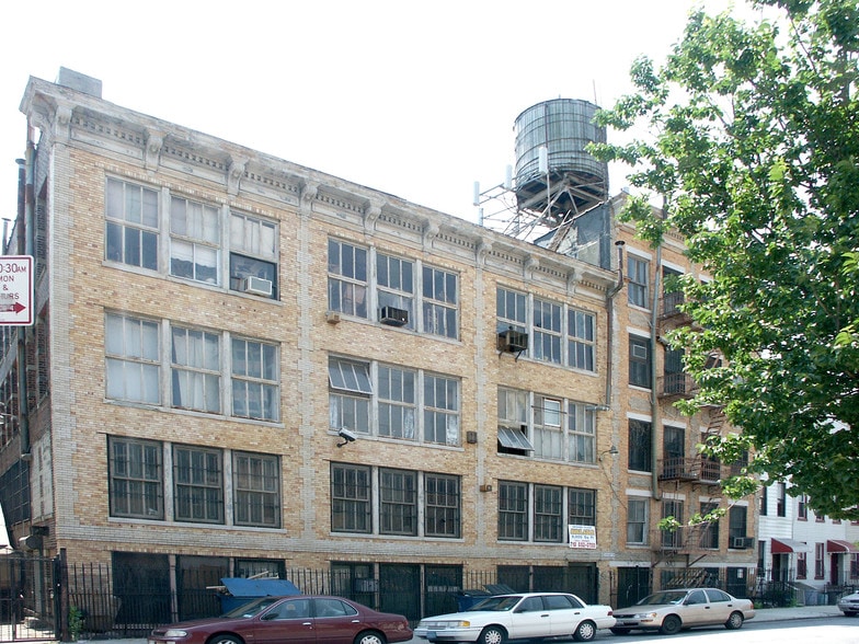 More Photos Of 130 Palmetto St, Brooklyn Warehouse For Lease