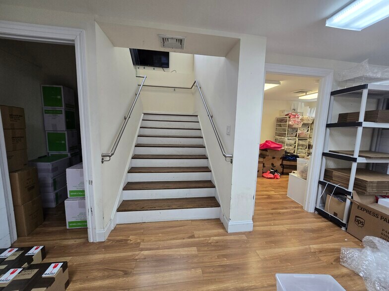 More Photos Of 228 Rivervale Rd, River Vale Office For Sale