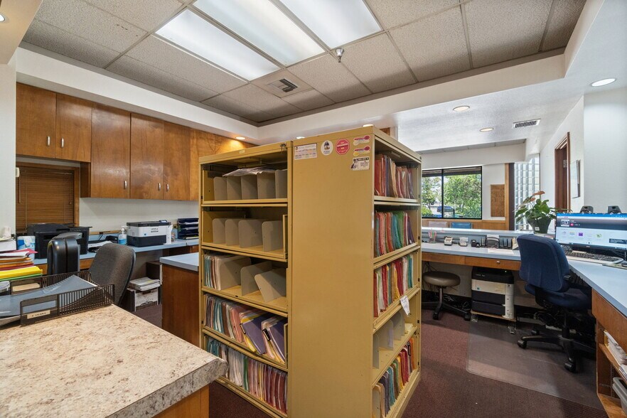 More Photos Of 3520 E Shields Ave, Fresno Medical For Sale