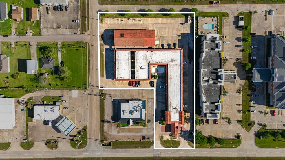 More Photos Of 1126 TX 332 Hwy, Lake Jackson Hotel For Sale