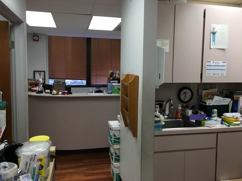 More Photos Of 99-128 Aiea Heights Dr, Aiea Medical For Sale