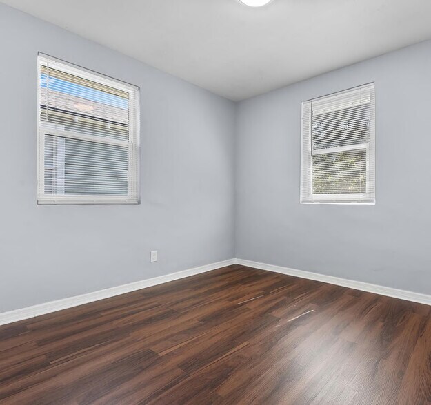 More Photos Of 219 Cherokee St, Jacksonville Specialty For Sale