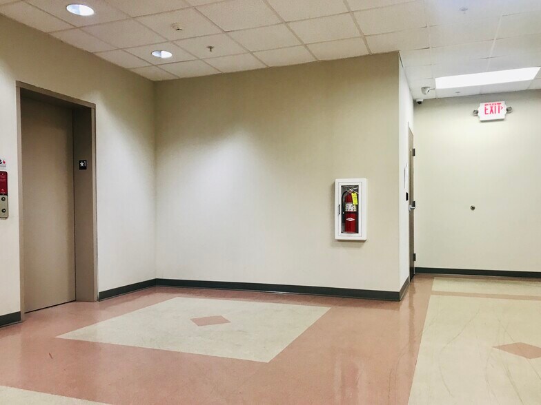 More Photos Of 200 N Duke St, Lancaster Office For Sale