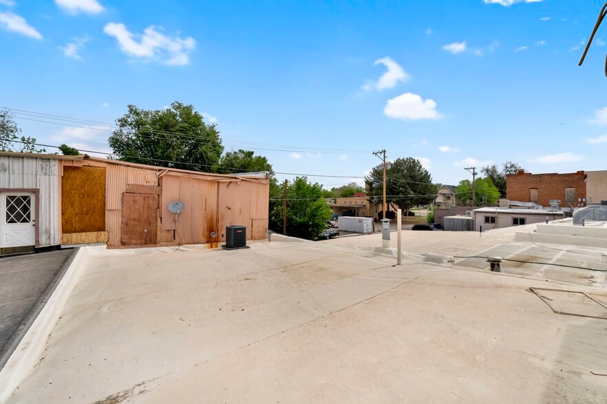 More Photos Of 122 W Main St, Florence Storefront For Sale