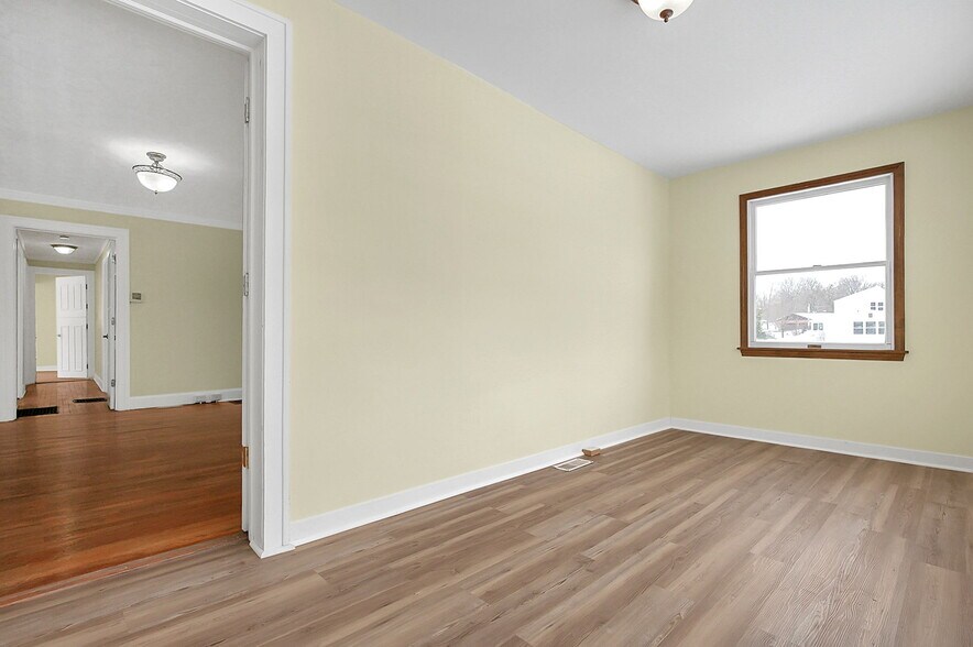 More Photos Of 1805 Columbus Rd, Granville Daycare Center For Sale