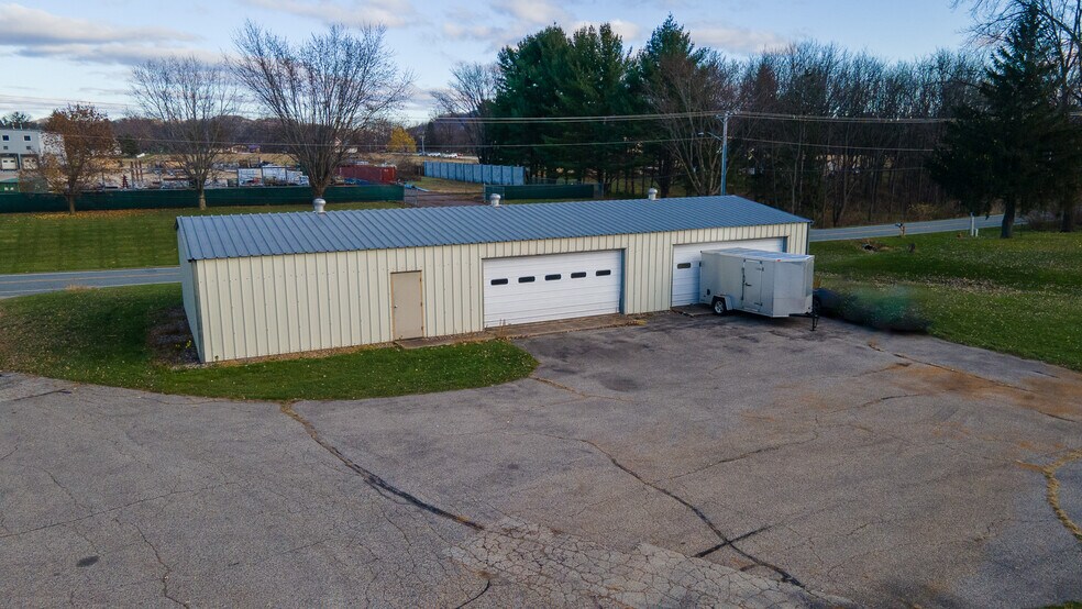 More Photos Of 16771 S 15th St, Galesville Warehouse For Sale