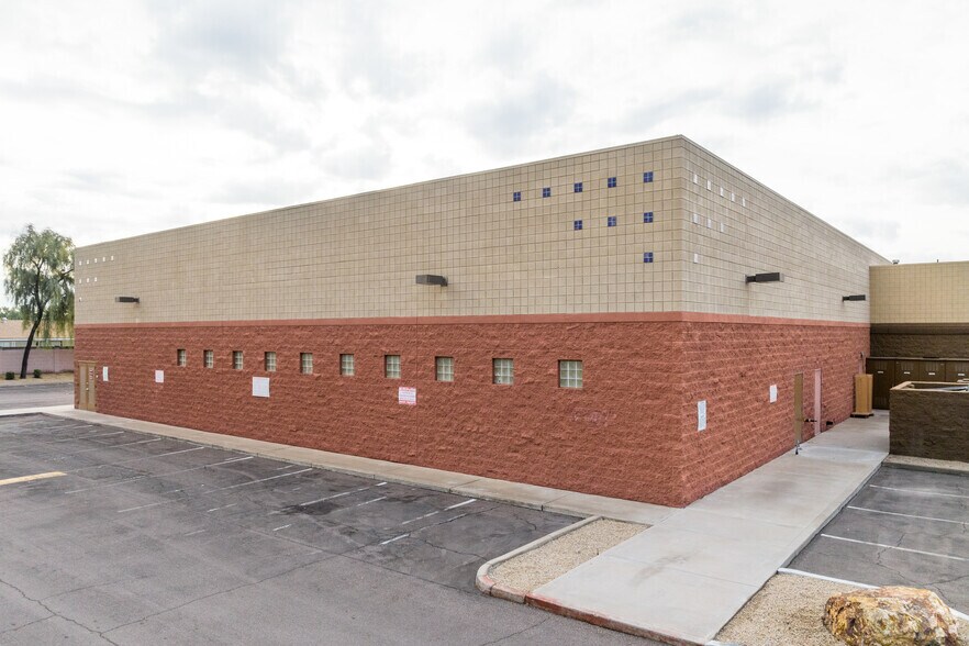 More Photos Of 4030 E Thunderbird Rd, Phoenix Storefront Retail Office For Lease