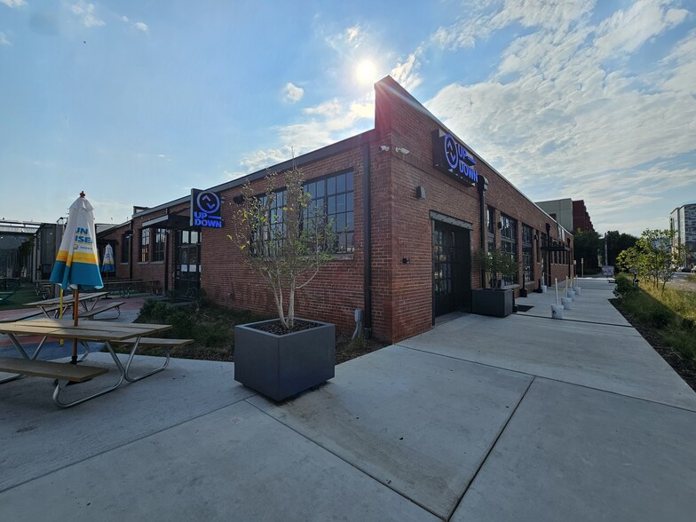 More Photos Of 1200 2nd Ave S, Birmingham Showroom For Lease