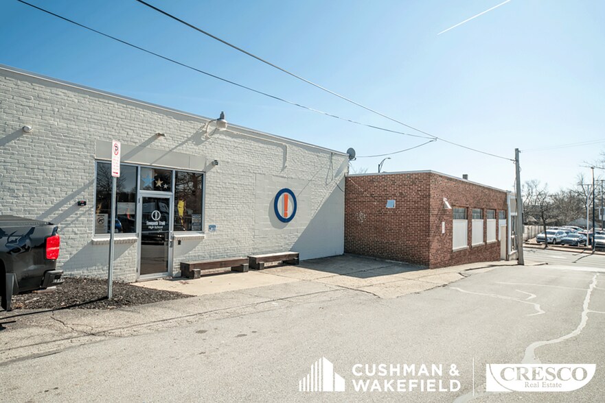 More Photos Of 275 W Market St, Akron Freestanding For Sale