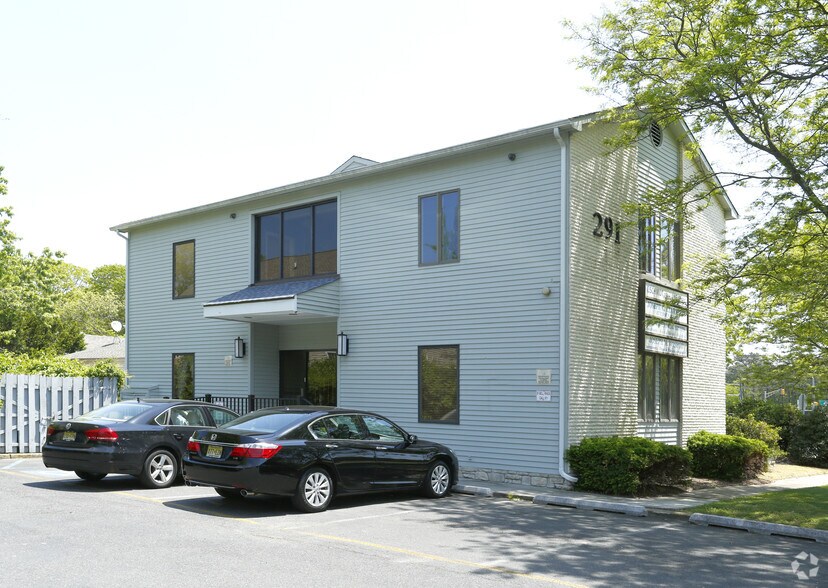 More Photos Of 291 Herbertsville Rd, Brick Office For Lease
