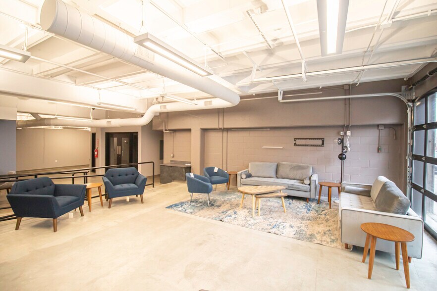 More Photos Of 615 Ferry St, Lafayette Office For Lease