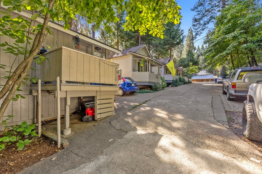 More Photos Of 6043 Pony Express Trl, Pollock Pines Apartments For Sale