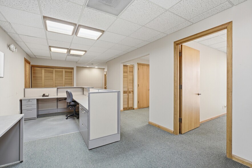 More Photos Of 900 SE Ocean Blvd, Stuart Medical For Sale