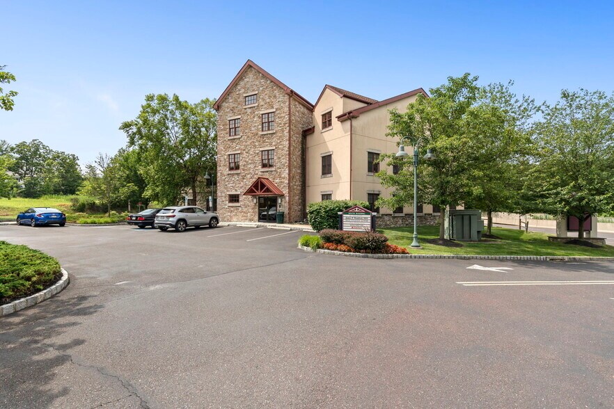 More Photos Of , Lower Gwynedd Office For Sale