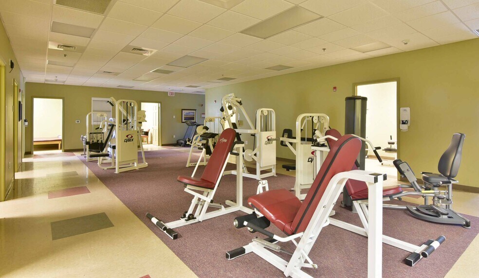 More Photos Of 354 E Washington Ave, Ashburn Healthcare For Sale