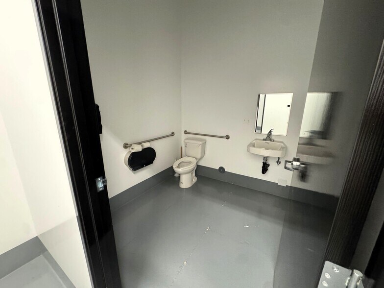 More Photos Of 3585 N Del Sol, Palm Springs Unknown For Lease