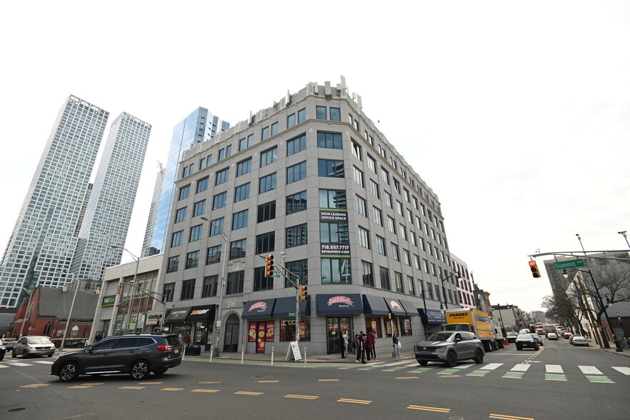 More Photos Of 591 Summit Ave, Jersey City Office Residential For Lease