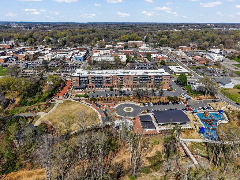 More Photos Of 201 N Church St, Mooresville Apartments For Sale