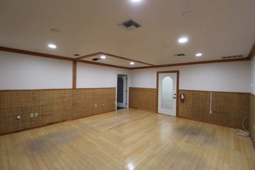 More Photos Of 2208 58th Ave E, Bradenton Warehouse For Sale