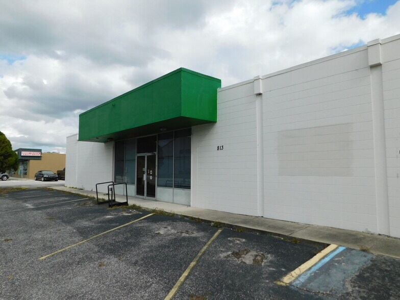 More Photos Of 813 N Lake Parker Ave, Lakeland Freestanding For Lease