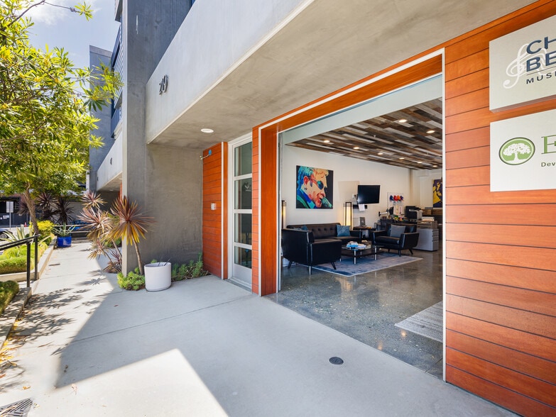 More Photos Of 215-237 California St, El Segundo Loft Creative Space For Lease