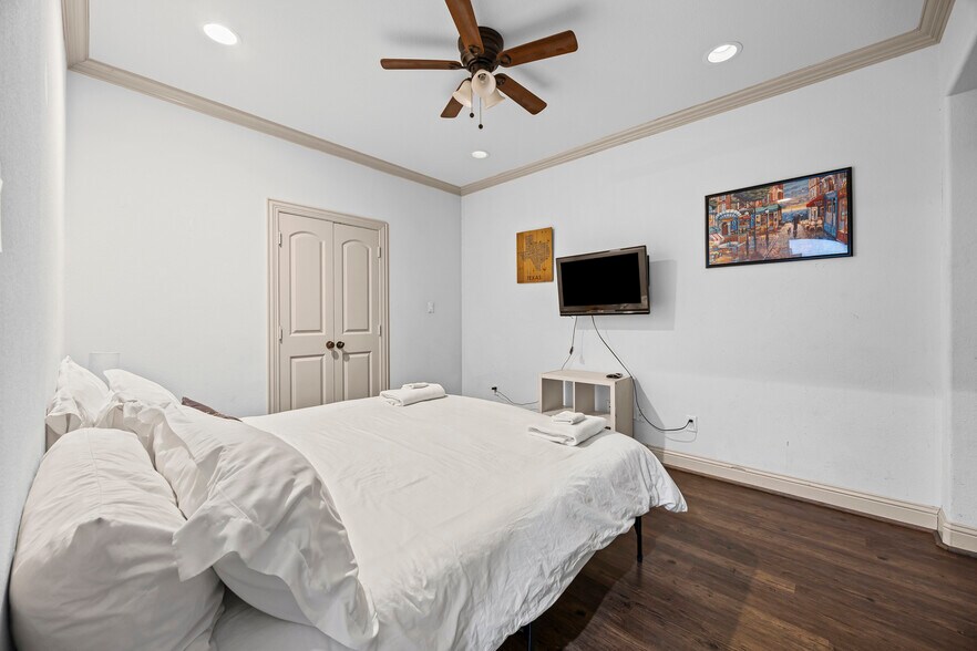 More Photos Of 5100 Mission Ave, Dallas Apartments For Sale