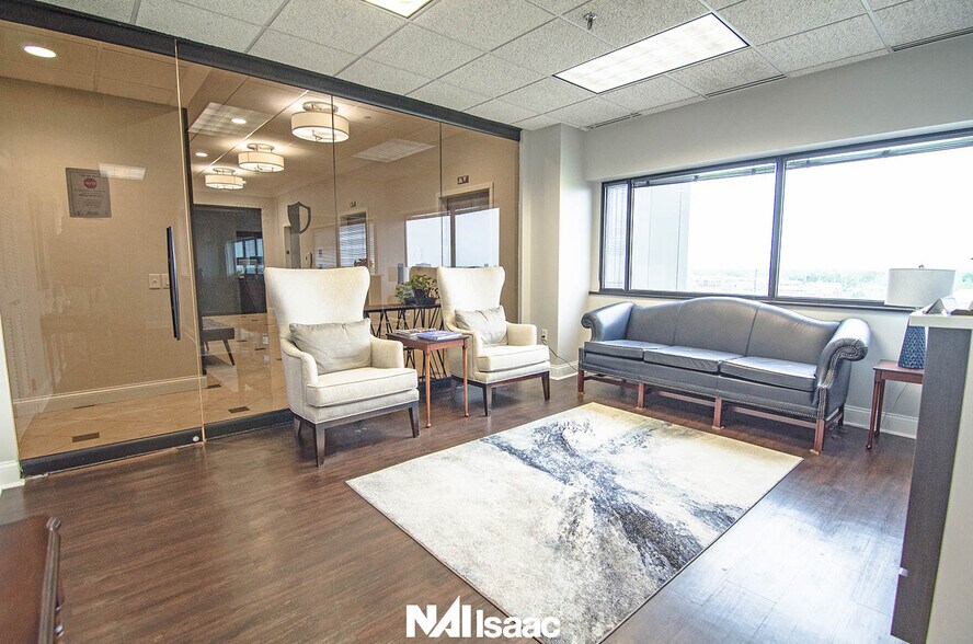 More Photos Of 771 Corporate Dr, Lexington Office For Lease