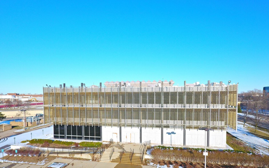 More Photos Of 16000-16200 Northland Dr, Southfield Office For Sale