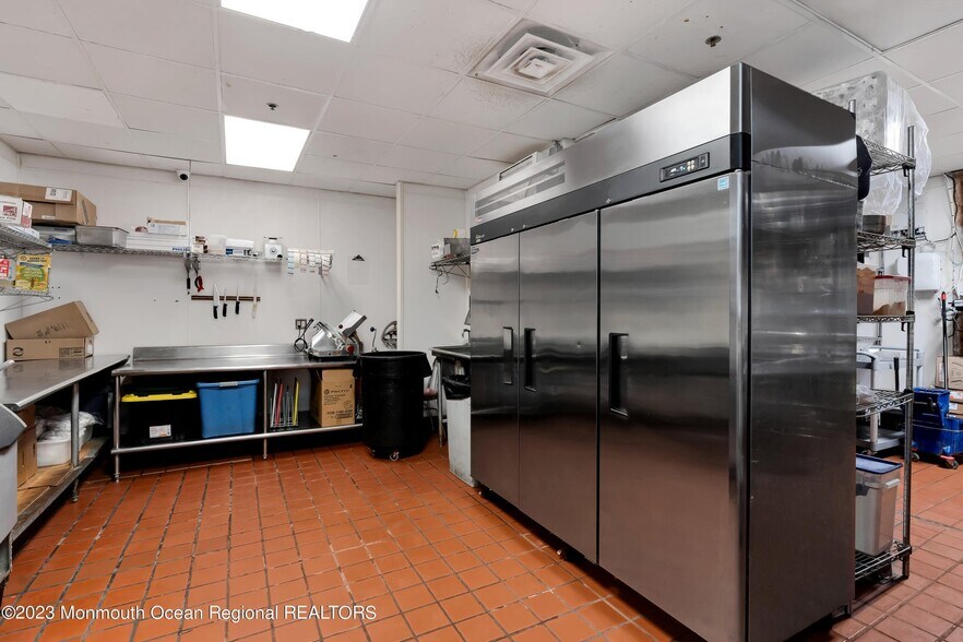 More Photos Of 231-263 Main St, Matawan Storefront For Sale