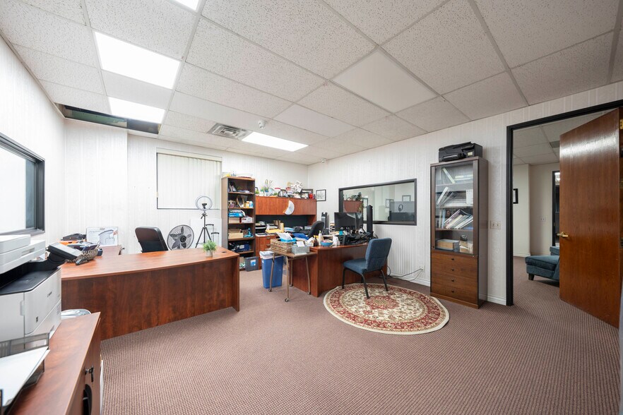 More Photos Of 910 N Amelia Ave, San Dimas Office For Lease