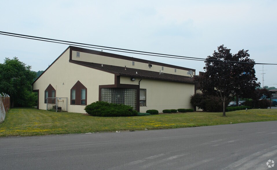 More Photos Of 961 Canal St, Syracuse Medical For Sale
