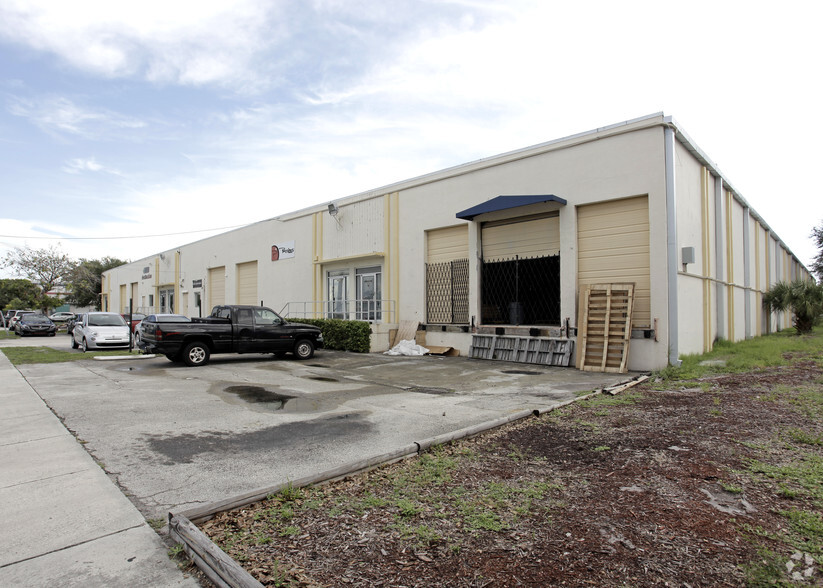 Primary Photo Of 4095 N 28th Way, Hollywood Warehouse For Lease