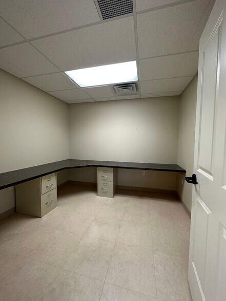 More Photos Of 9130-100 Marshall Rd, Cranberry Township Medical For Lease