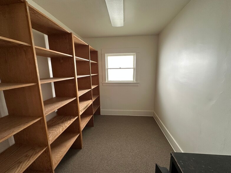 More Photos Of 301 E Main St, Santa Maria Office For Sale