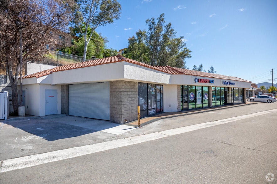 More Photos Of 945 W Valley Pky, Escondido Unknown For Lease