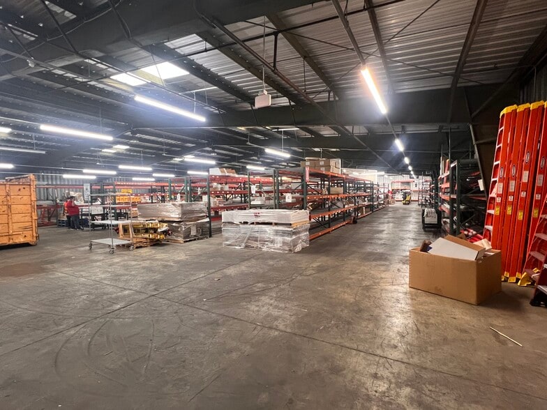More Photos Of 1650 Evans Ave, San Francisco Manufacturing For Sale