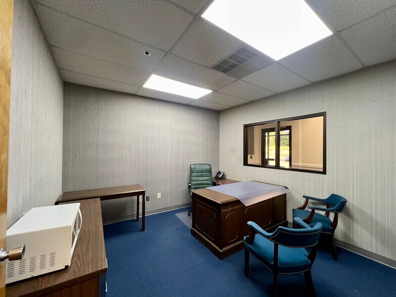 More Photos Of 50 Tannery Rd, Somerville Warehouse For Sale