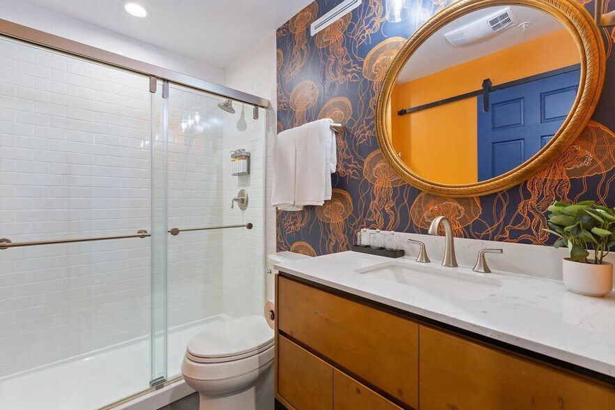 More Photos Of 220 West St, Annapolis Office For Sale