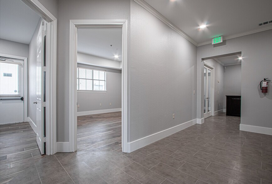 More Photos Of 2250 Pool Rd, Grapevine Office Residential For Sale