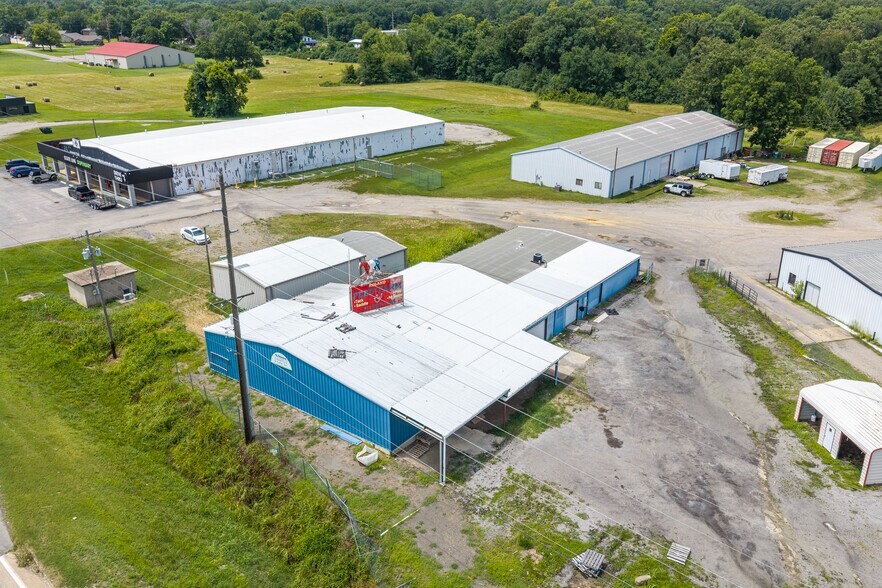 More Photos Of 479247 US Highway 64, Roland Flex For Sale