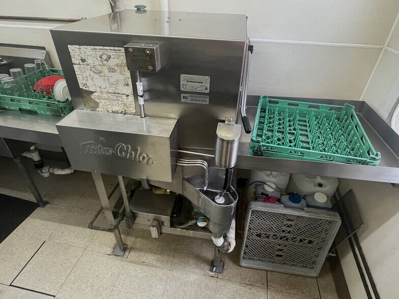 More Photos Of 71 Spring St, Eureka Springs Restaurant For Sale