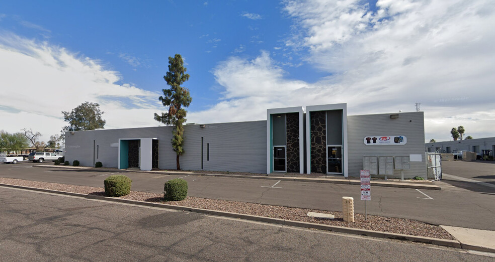 Primary Photo Of 3002-3066 W Clarendon Ave, Phoenix Unknown For Lease