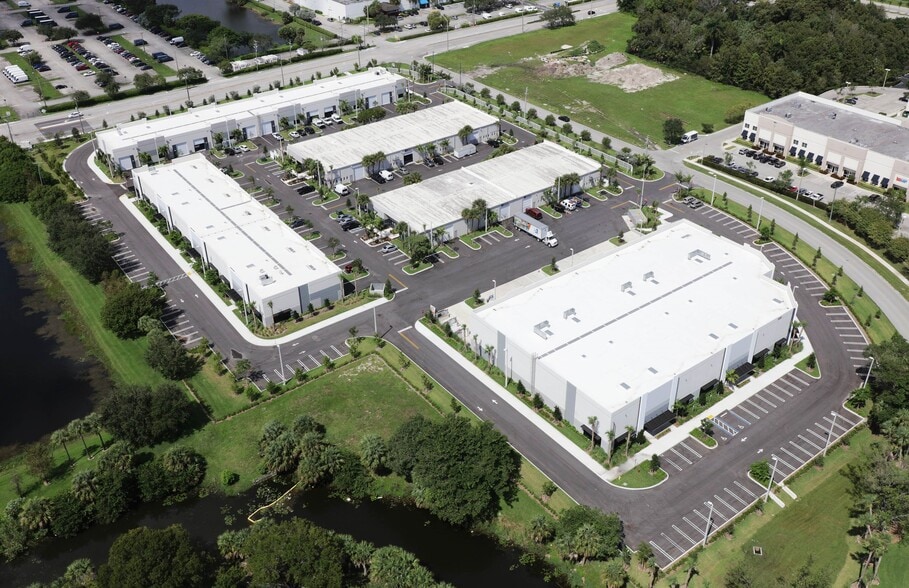 More Photos Of 3420 NW 27th Ave, Pompano Beach Unknown For Lease