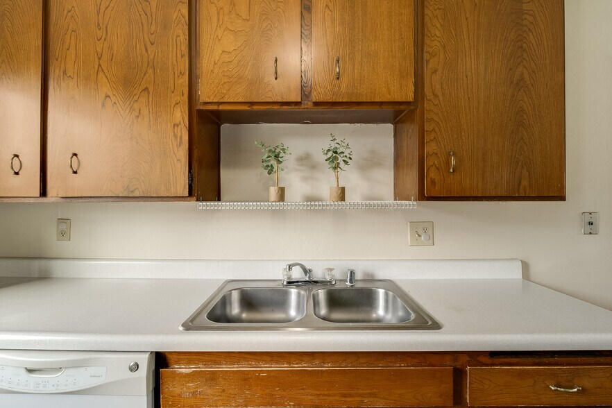 More Photos Of 150 Yorkshire Ct, Vallejo Apartments For Sale