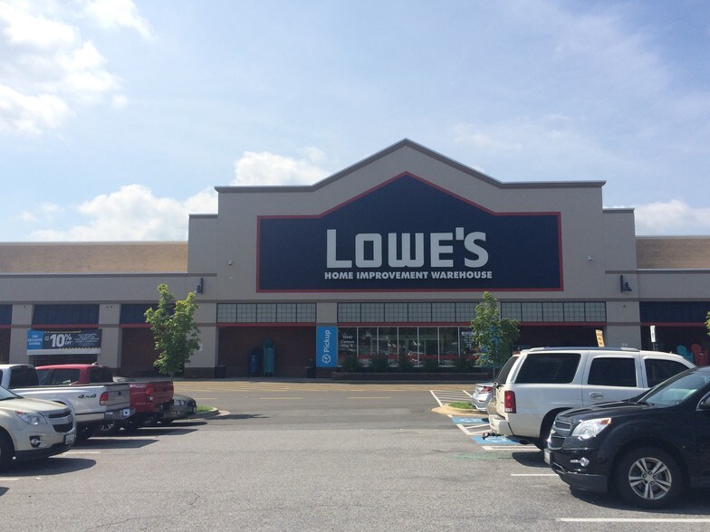 More Photos Of 10402-10698 Campus Way S, Largo Unknown For Lease