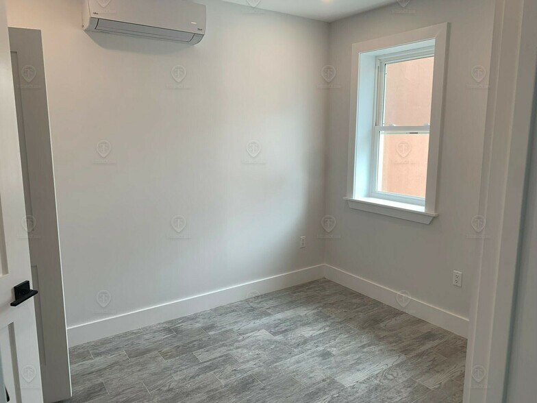 More Photos Of 692 Coney Island Ave, Brooklyn Storefront For Sale