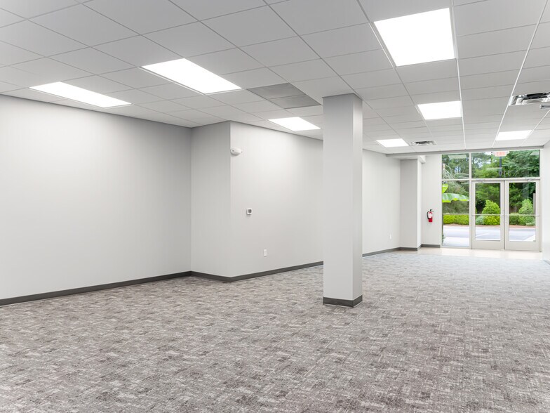 More Photos Of 559 Long Shoals Rd, Arden Medical For Lease